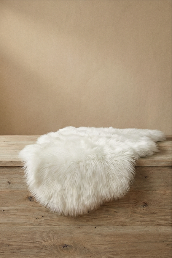 Snø Faux Sheepskin Hide Carpet/Throw