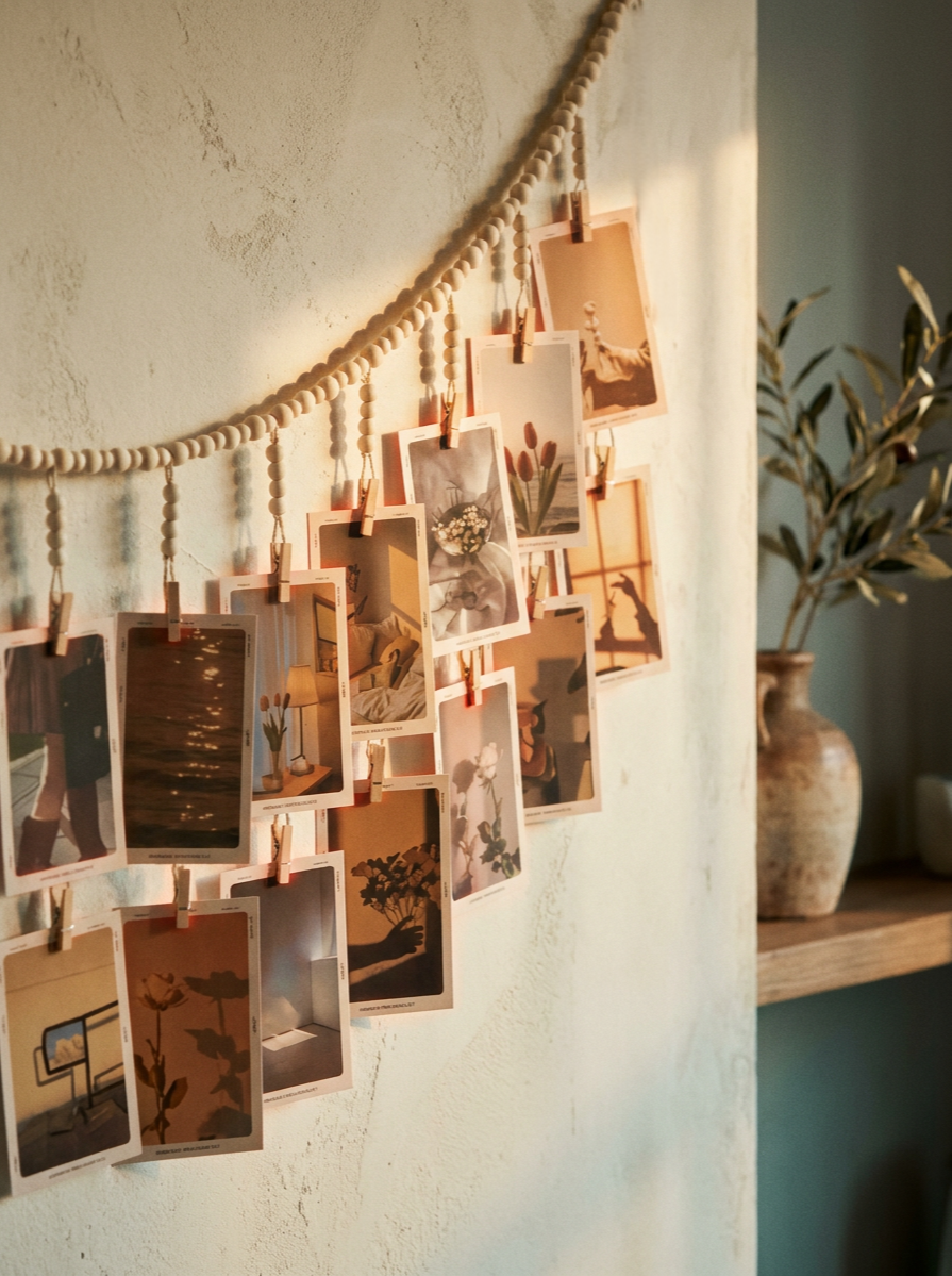 Fleur Wooden Bead Photo Display Hanger 18-Clip